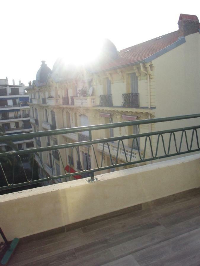 Cattleya - Rue Halevy *
