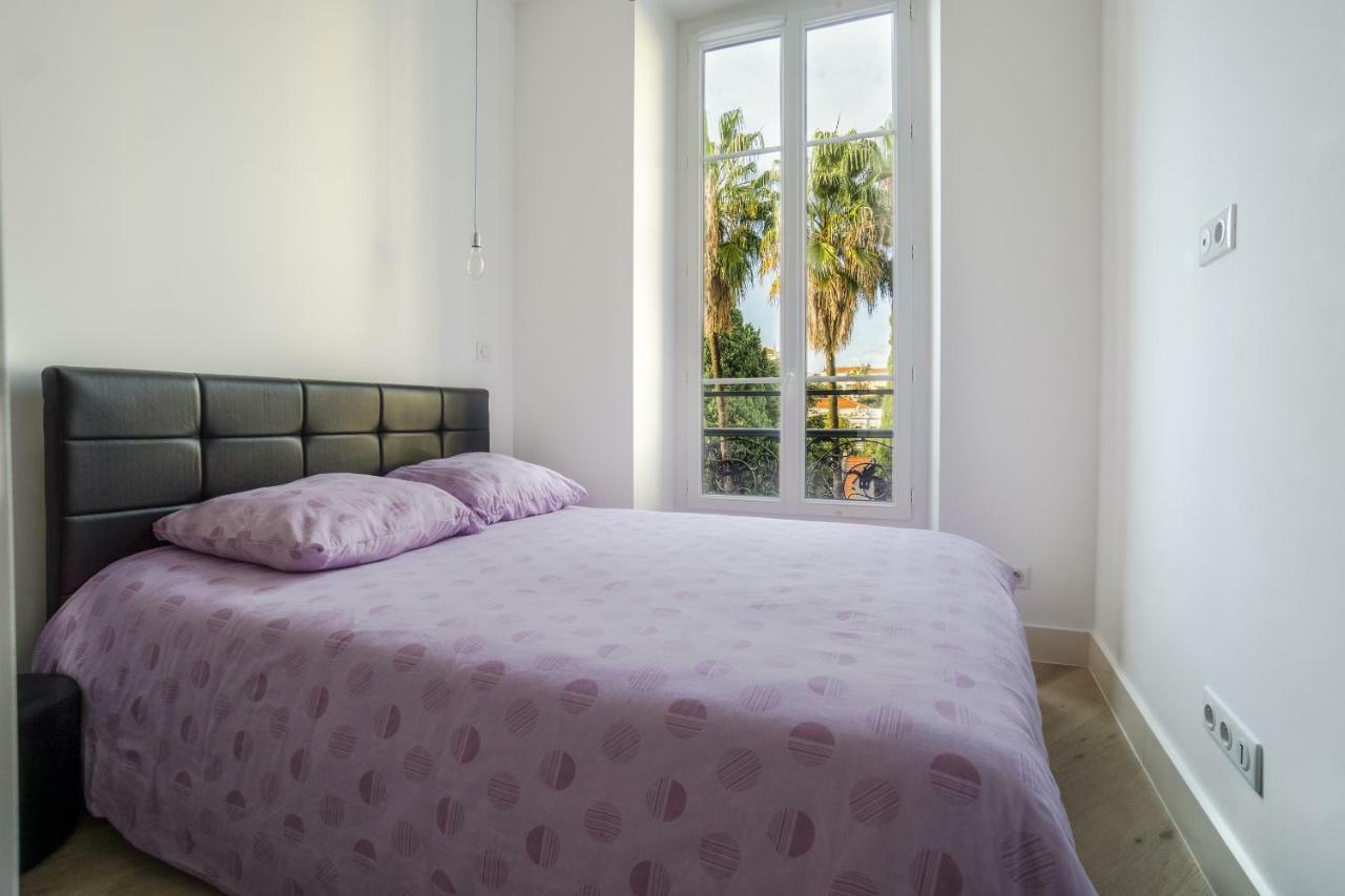 Apartment Carre D'or! Park View!