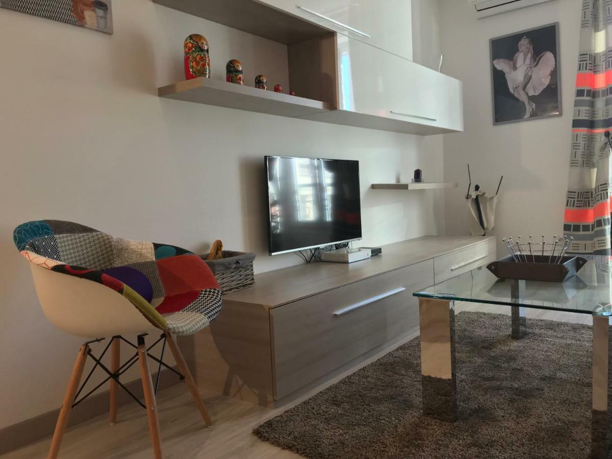Candille Apartment *