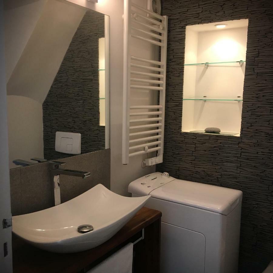 Apartment Charme Mediterraneen Votre Pied A Terre Au Coeur Du Port De Nice