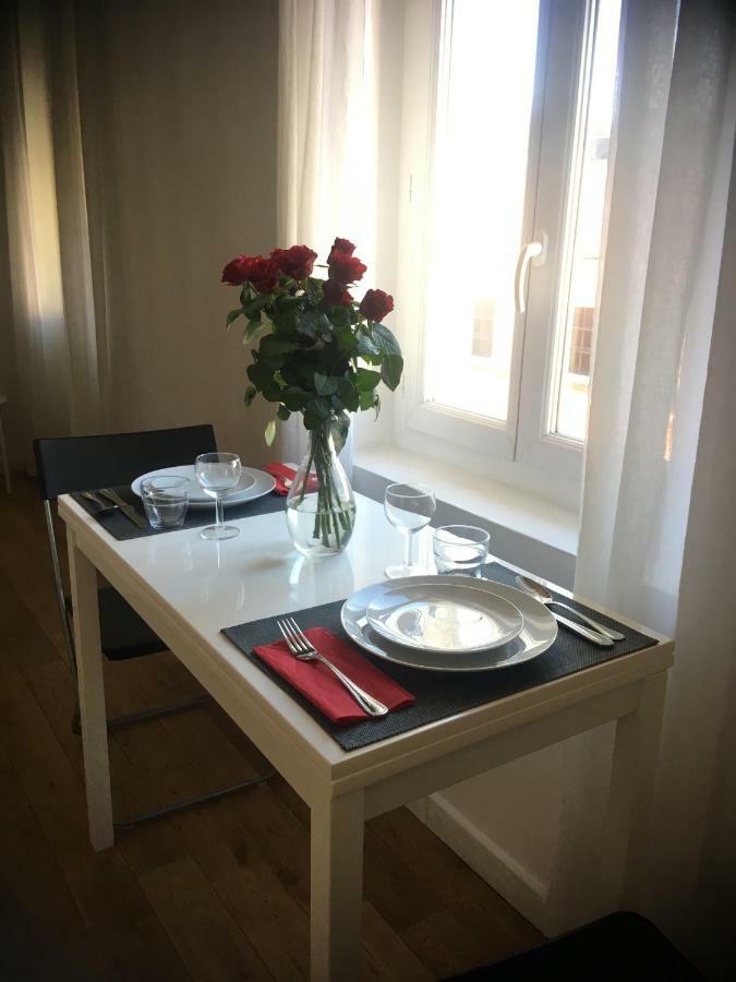 Charme Mediterraneen Votre Pied A Terre Au Coeur Du Port De