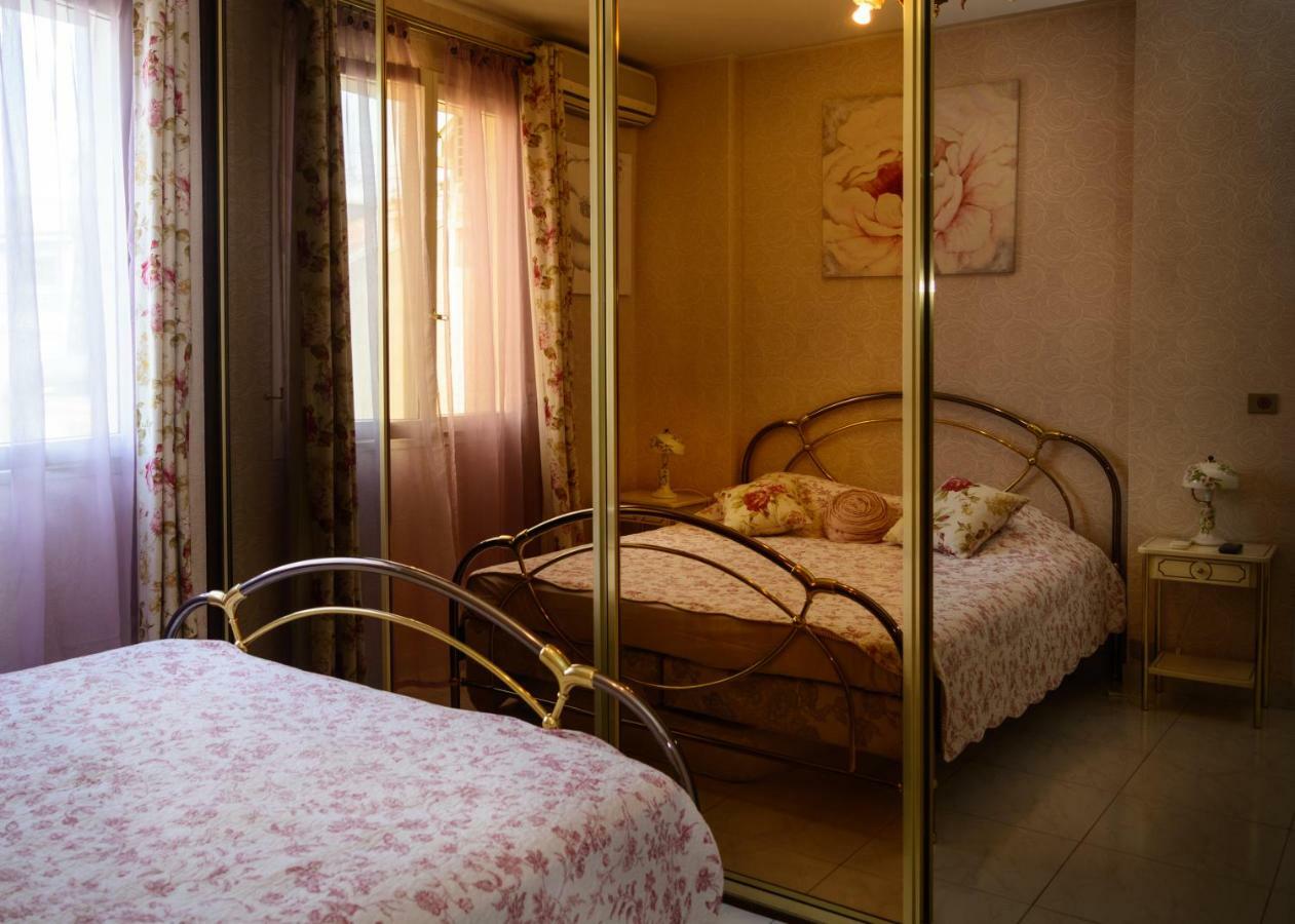 Duplex Rue Congres Centre Ville