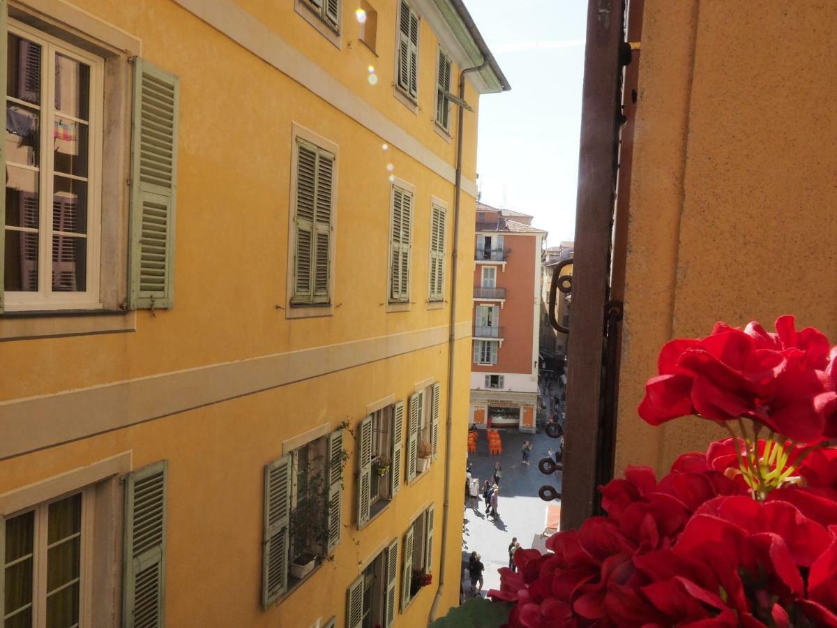 2 Bedroom Old Town Centre Apartment