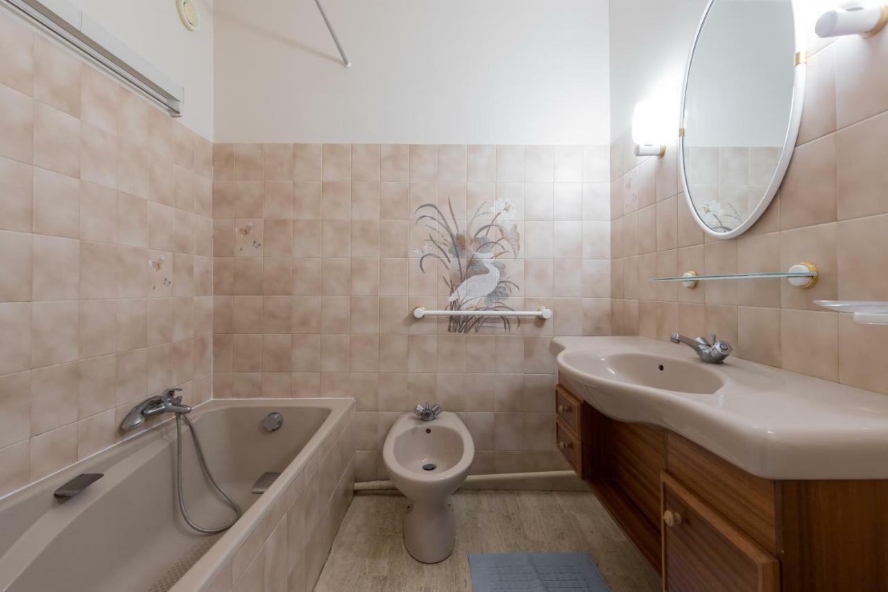 Appartement Centragence - Bosquet - With Spacious Terrace