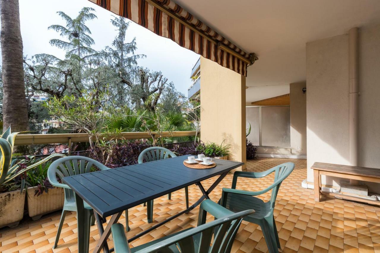Centragence - Bosquet - With Spacious Terrace