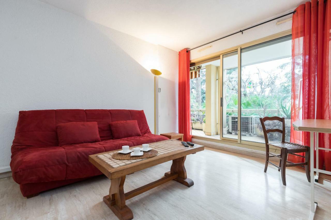 Centragence - Bosquet - With Spacious Terrace *