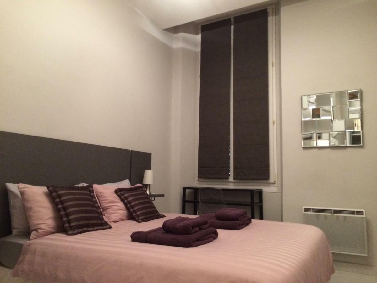 Je Suis A Apartment *