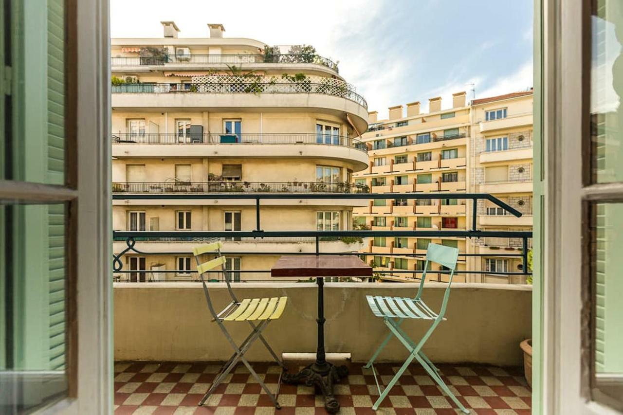 Appartement Center Nice,1 , 2 Balcons *