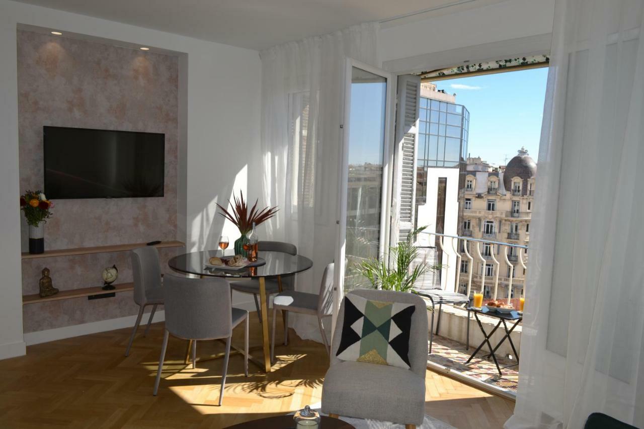 Rossini Apartment