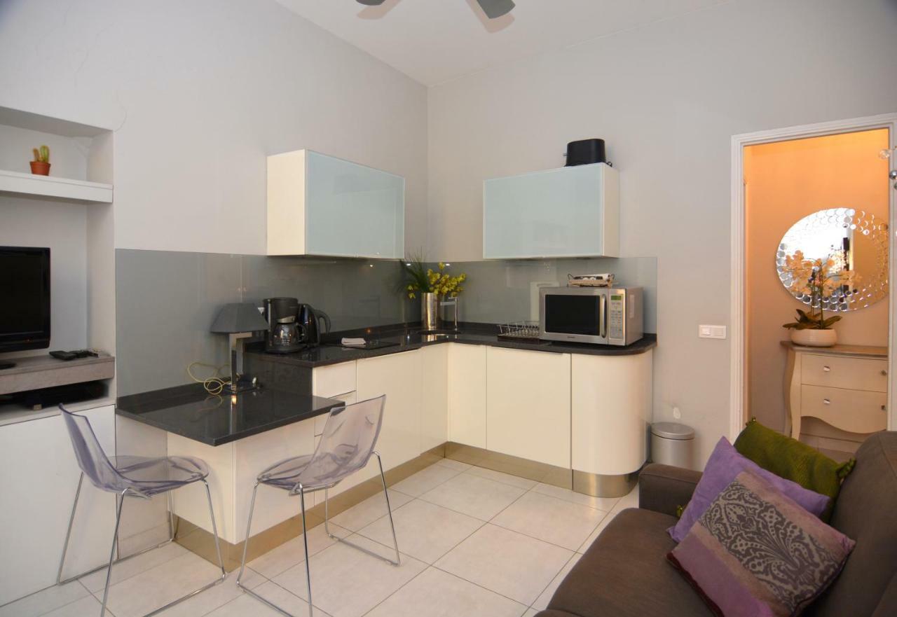 Je Suis A Apartment *