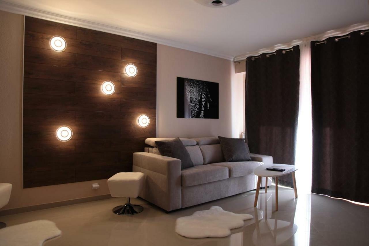 Stylish 2 Flat 60 Meters To The Nice