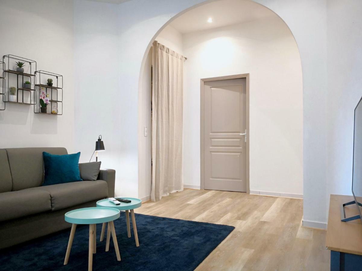 Urban 3 *