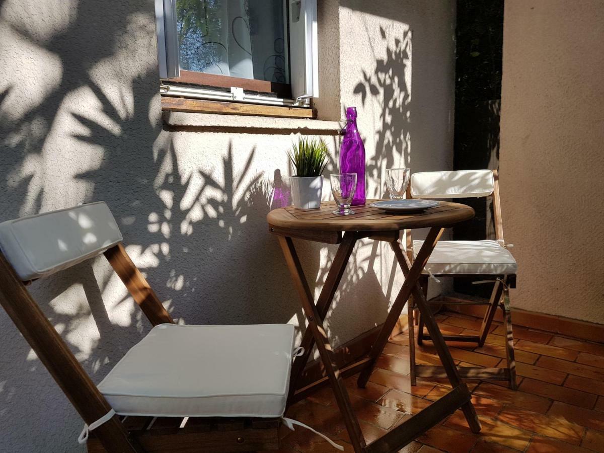 Les Palmiers A 700m De La * Nice