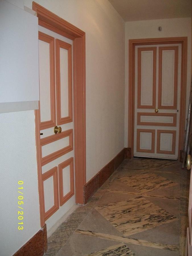 Little In Rue Biscarra Apartment *