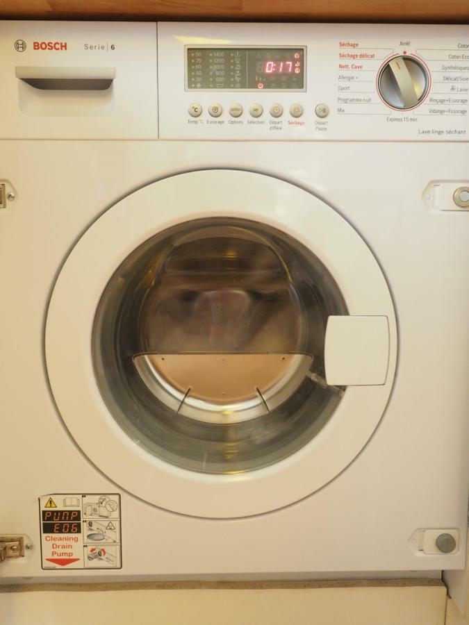 2 Bedroom Old Town Centre Apartment *