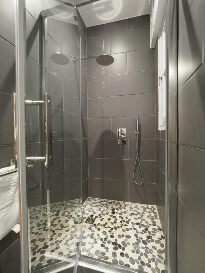 Apartment 2 Bedroom Old Town Centre Nice