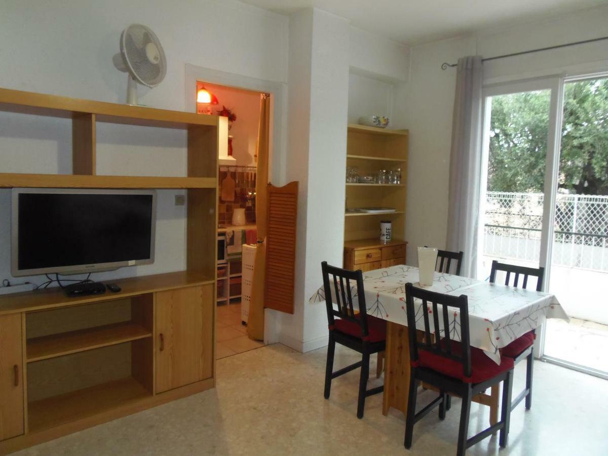 Appartement Joli Studio Calme Avec Terrasse Nice