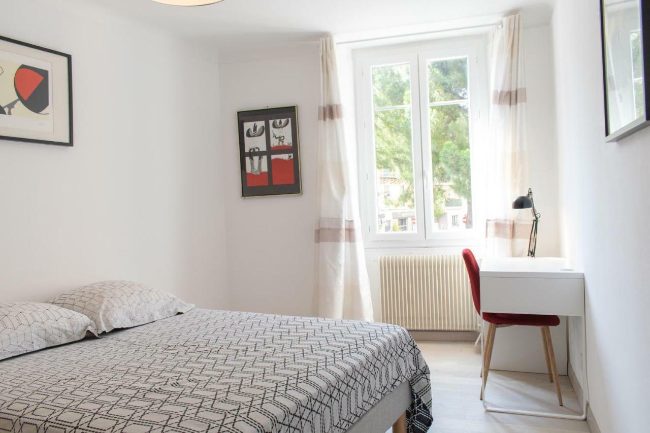 Apartment Place Du Pin