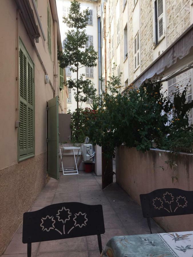 Apartment Cosy Poullan, 2-bedroom Apartment, 200 M From The *