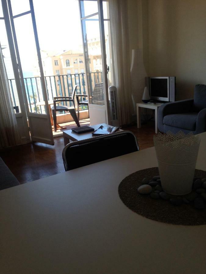 Appartement Vue Et Negresco. *