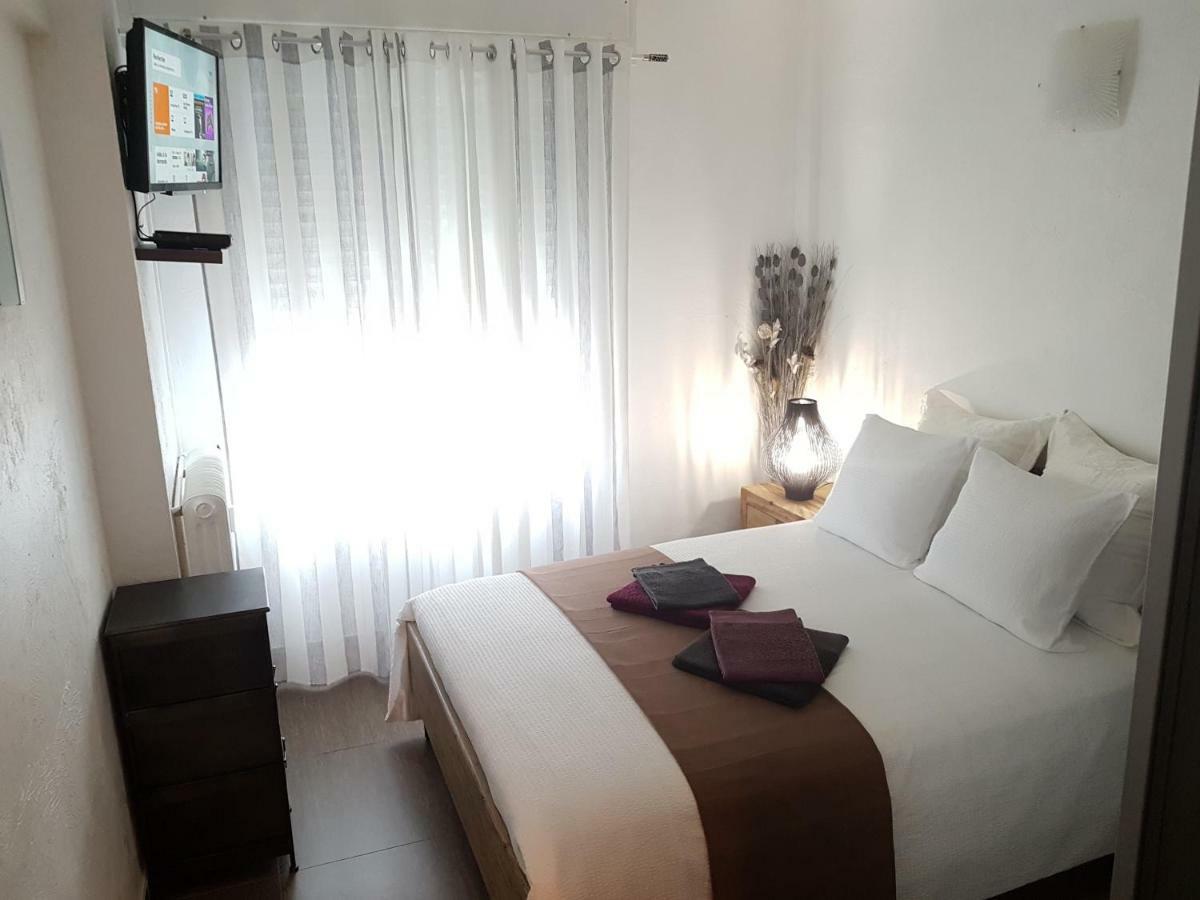 Les Pieds Dans L'eau Nice