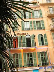 Du Centre, Un Ammi Hotel 2*