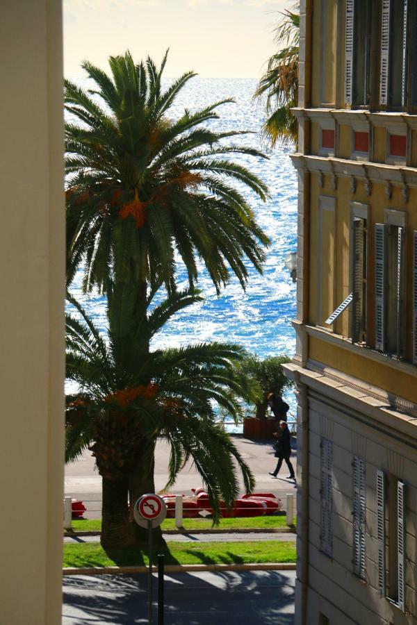 High-end Apartment, Hyper Center, Near The Beaches * Nice