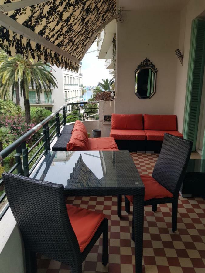 Capitole Bleu Apartment