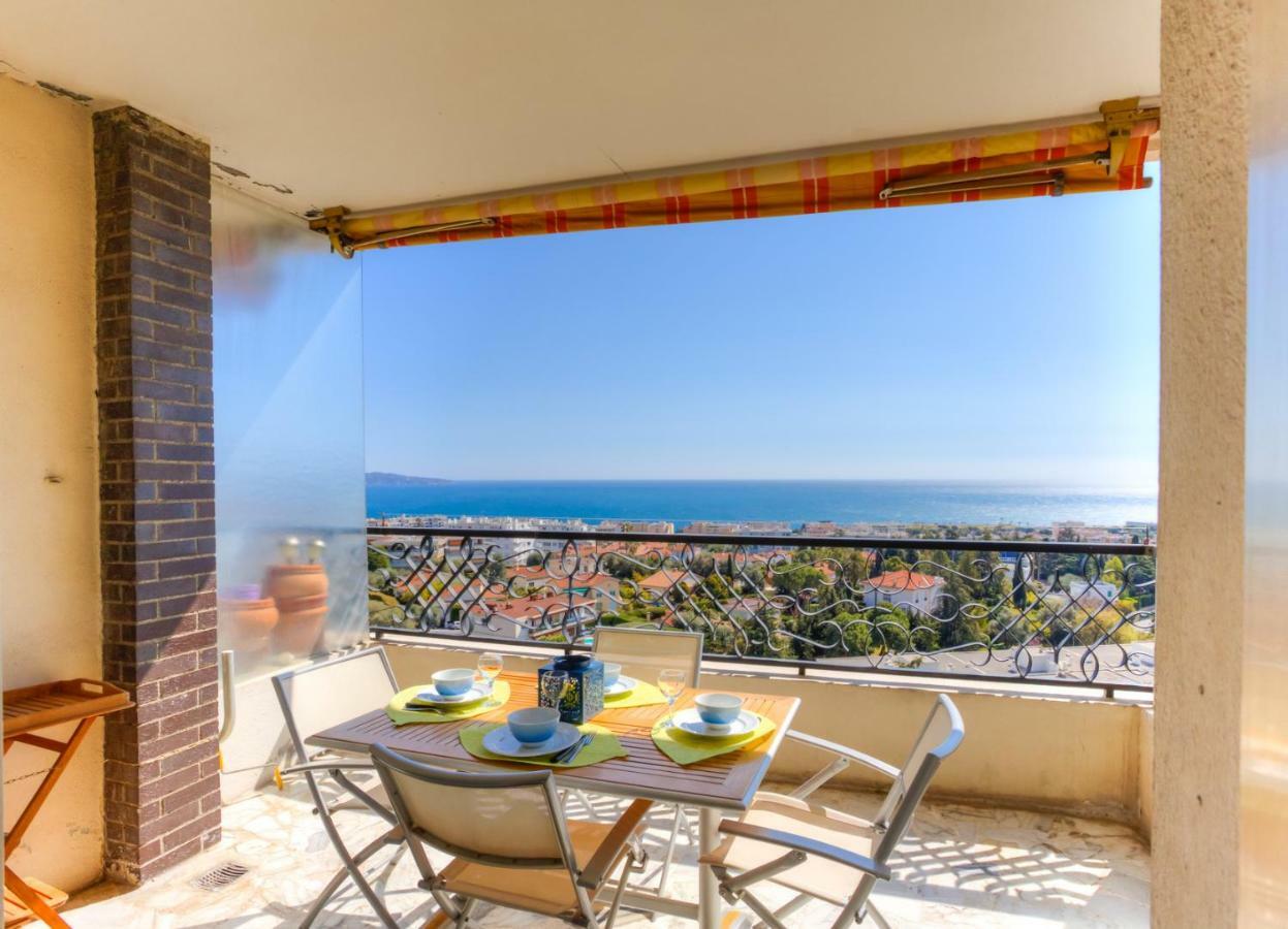 Confortable 3 Pieces Avec Superbe Vue Mer Nice