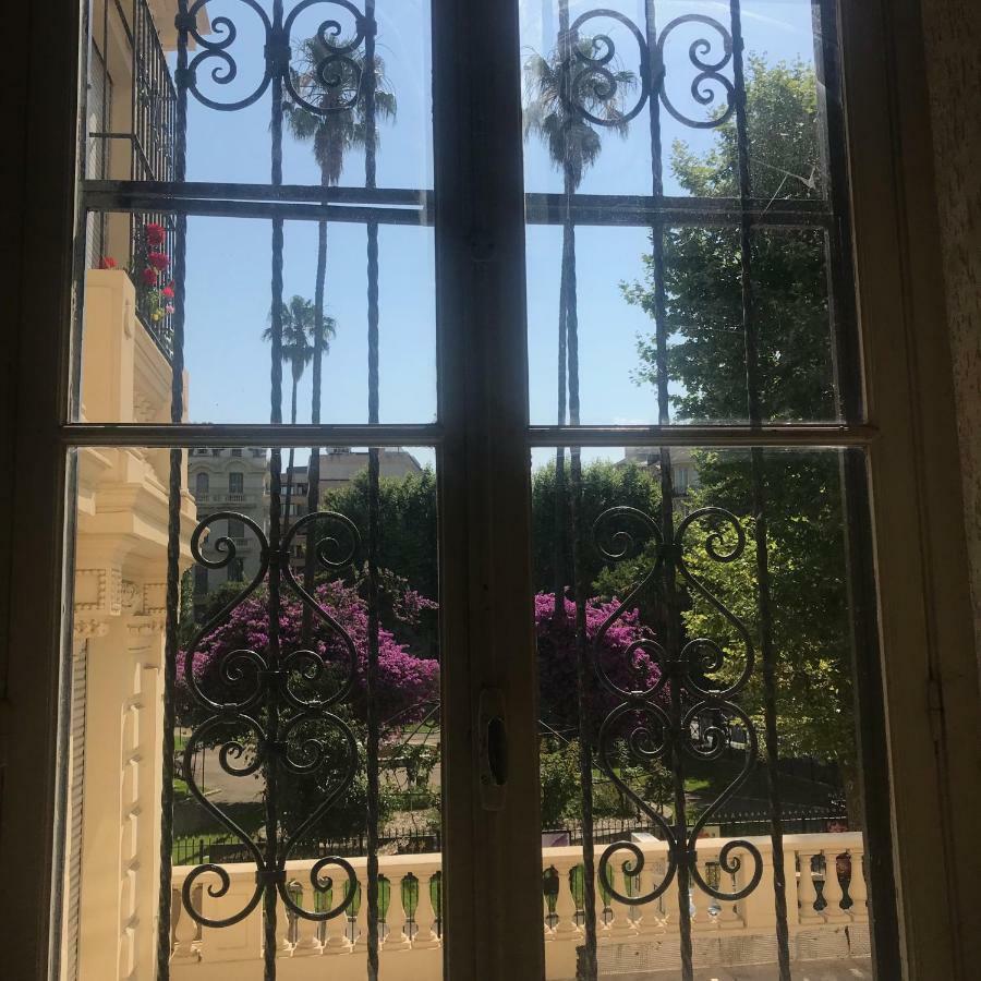Roses & Ivy, Rue Du Congres Nice