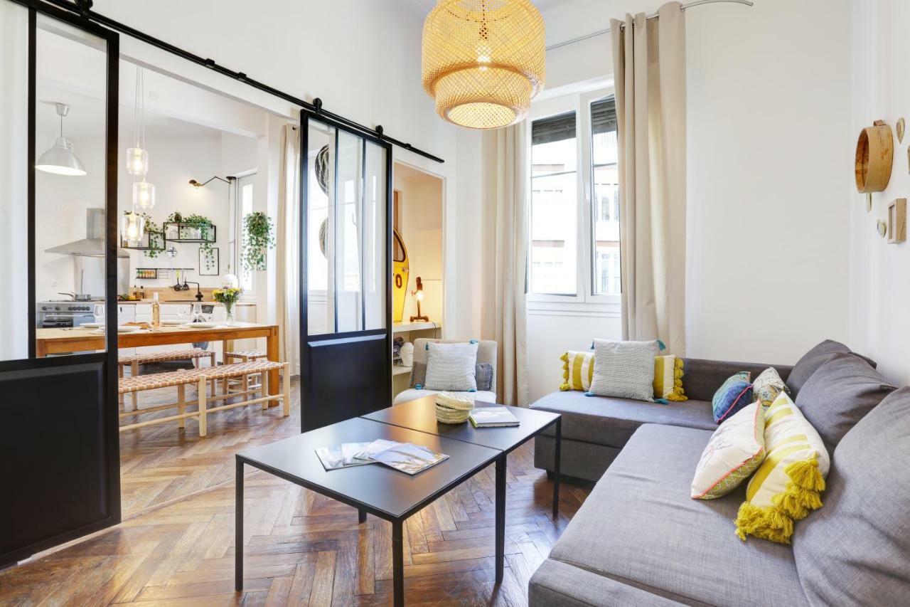 Le St Francois - Gorgeous Apt Art-deco,lift, A/c, 20 Meters Beach