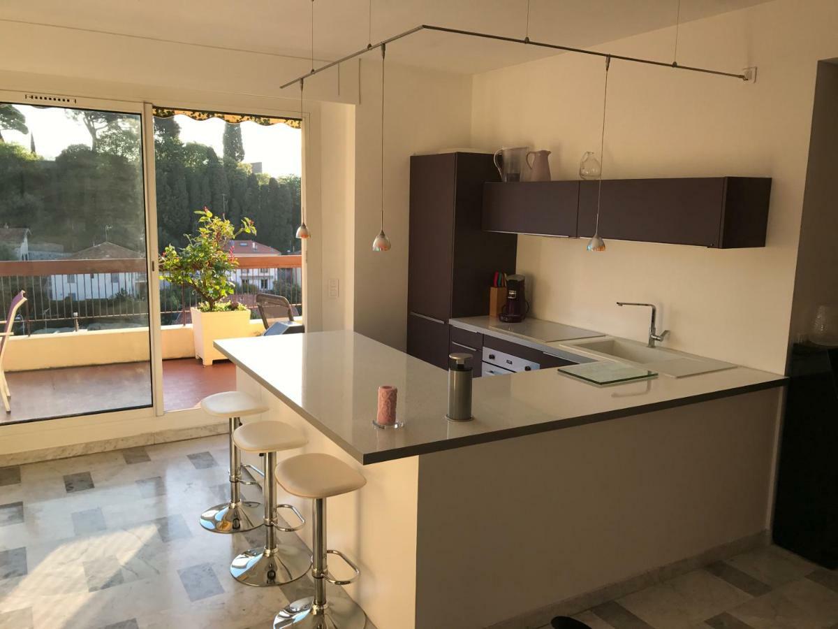 Happy Apartment *