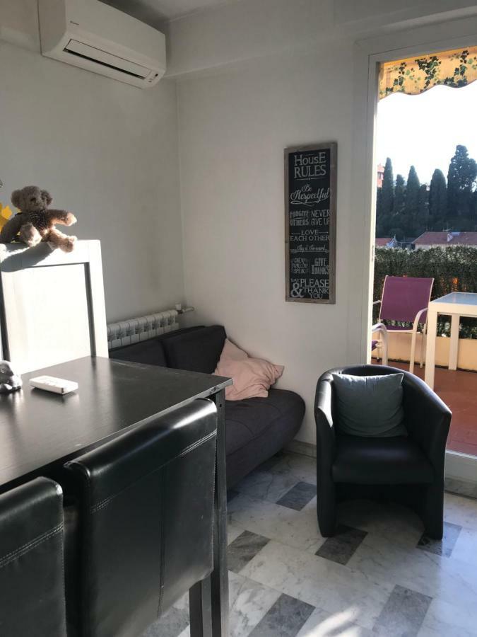 Apartment Happy