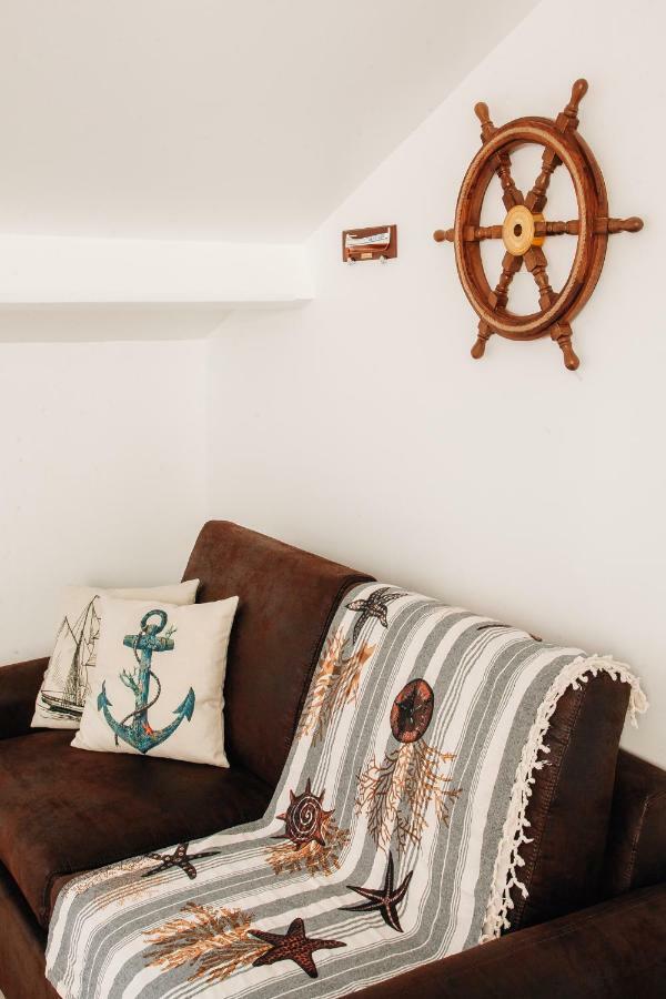 Adorable In Downtown * Nice