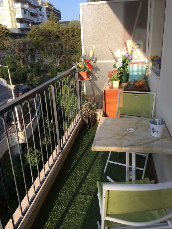 Standing Apartment Nice