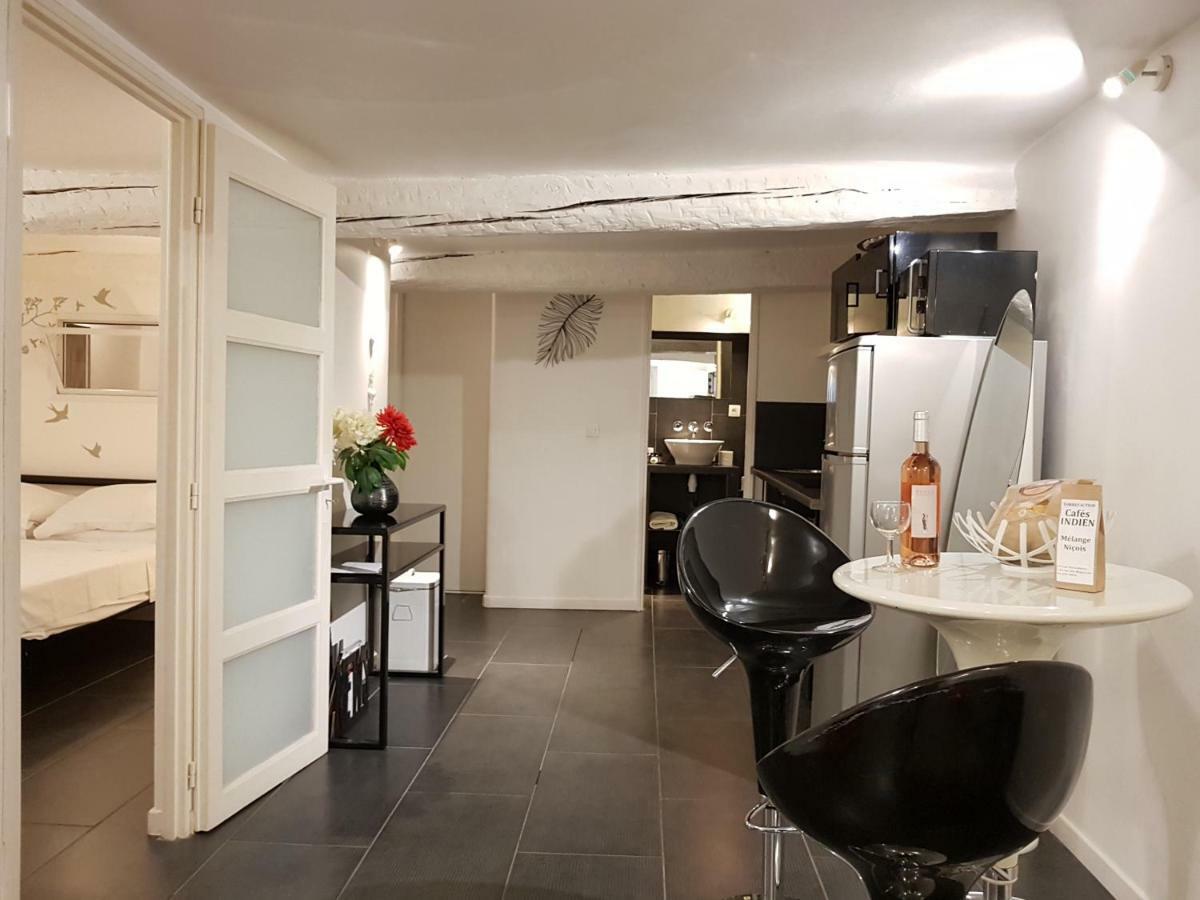 Apartment La Rose: Charming 2-room In The Heart Of - 3-min. From The Beach