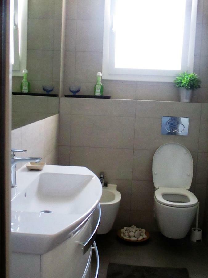 Cattleya - Rue Halevy *