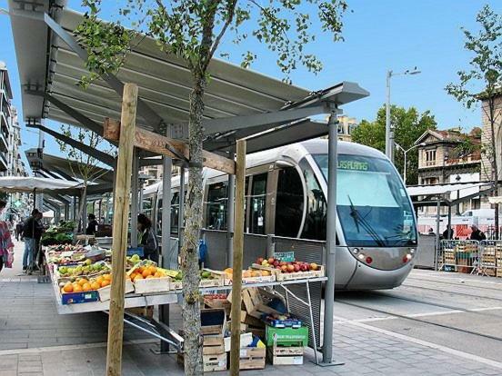 A Terrasse Ensoleillee & Parking A La Gare Du Sud Appartement *