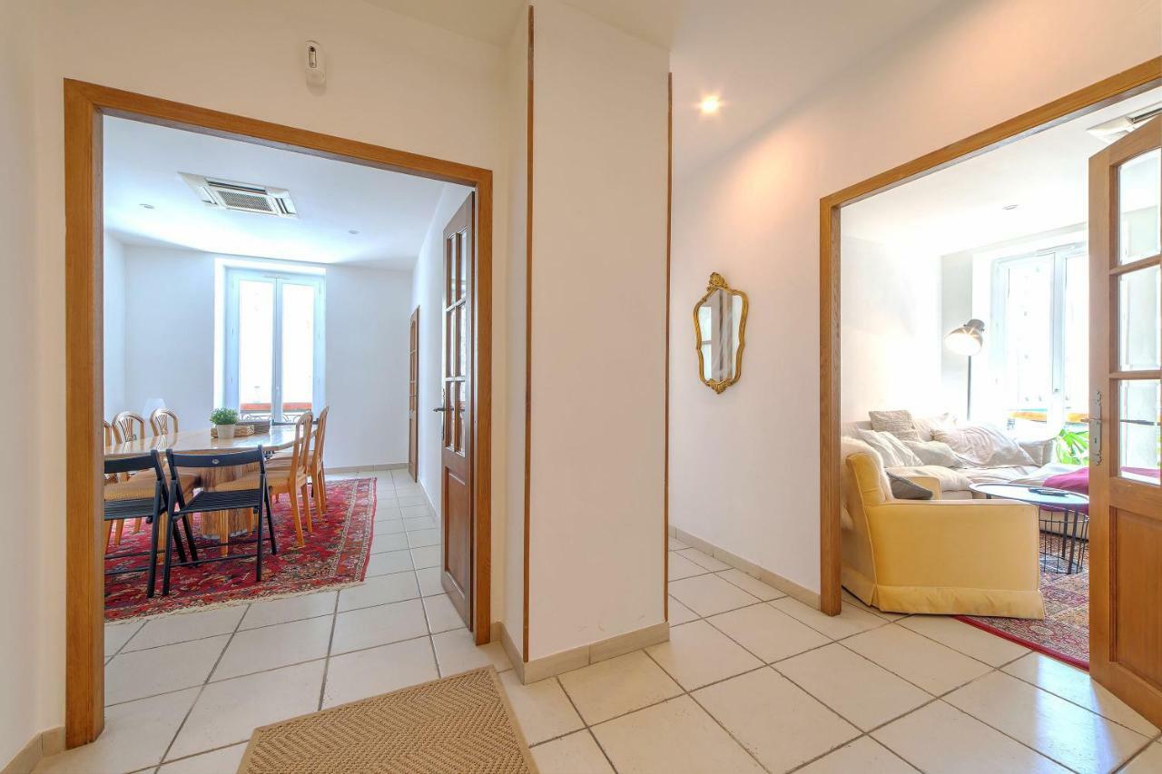 Lovely Large Familial In Nice, Minutes Walk To The Beach! Apartment