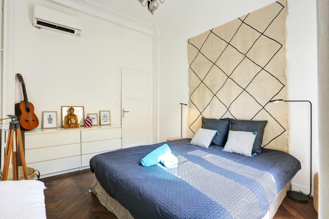 Le St Francois - Gorgeous Apt Art-deco,lift, A/c, 20 Meters Beach Apartment *