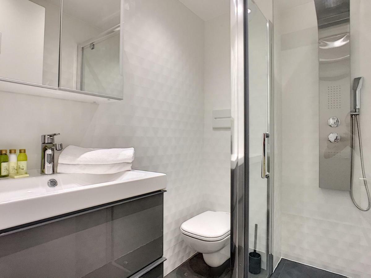 Nestor&jeeves - Diamond Bay Terrace - - Close Sea