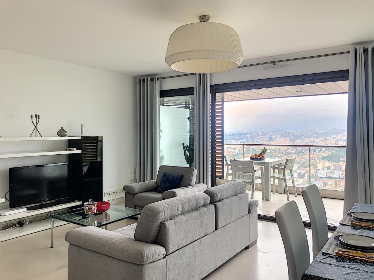 Incredible Views Of In A Calm Luxury & Big Park Nice