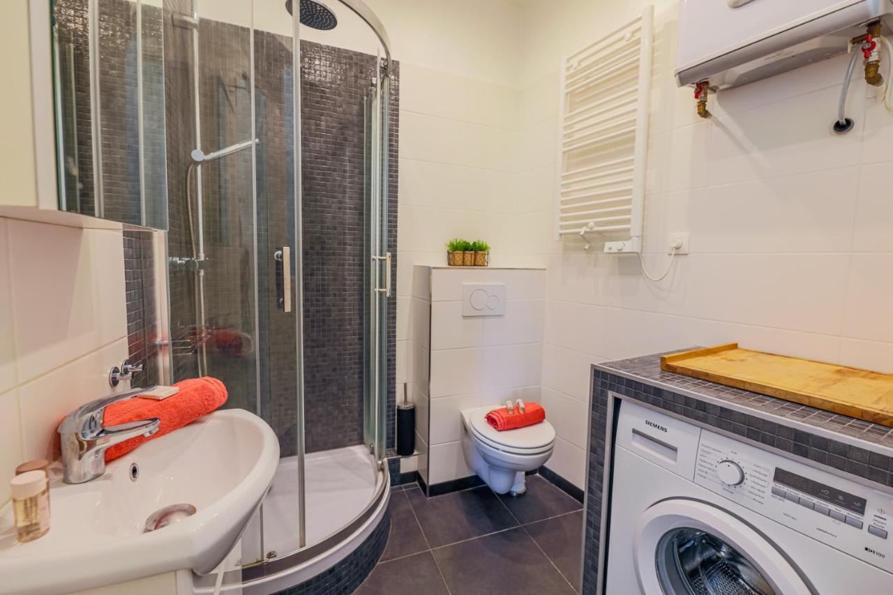 Palais L'escurial Ap4069 By Riviera Homes Apartment *