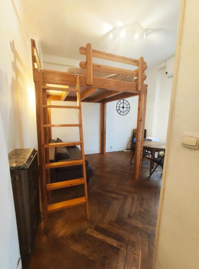 Apartment Centre Medecin *