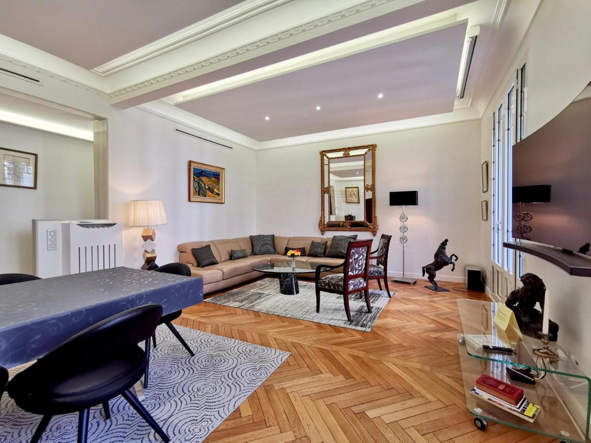 Apartment Luxury Baquis *