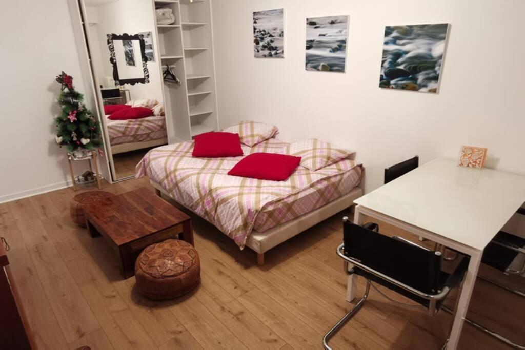 Apartment Centre Proche De *