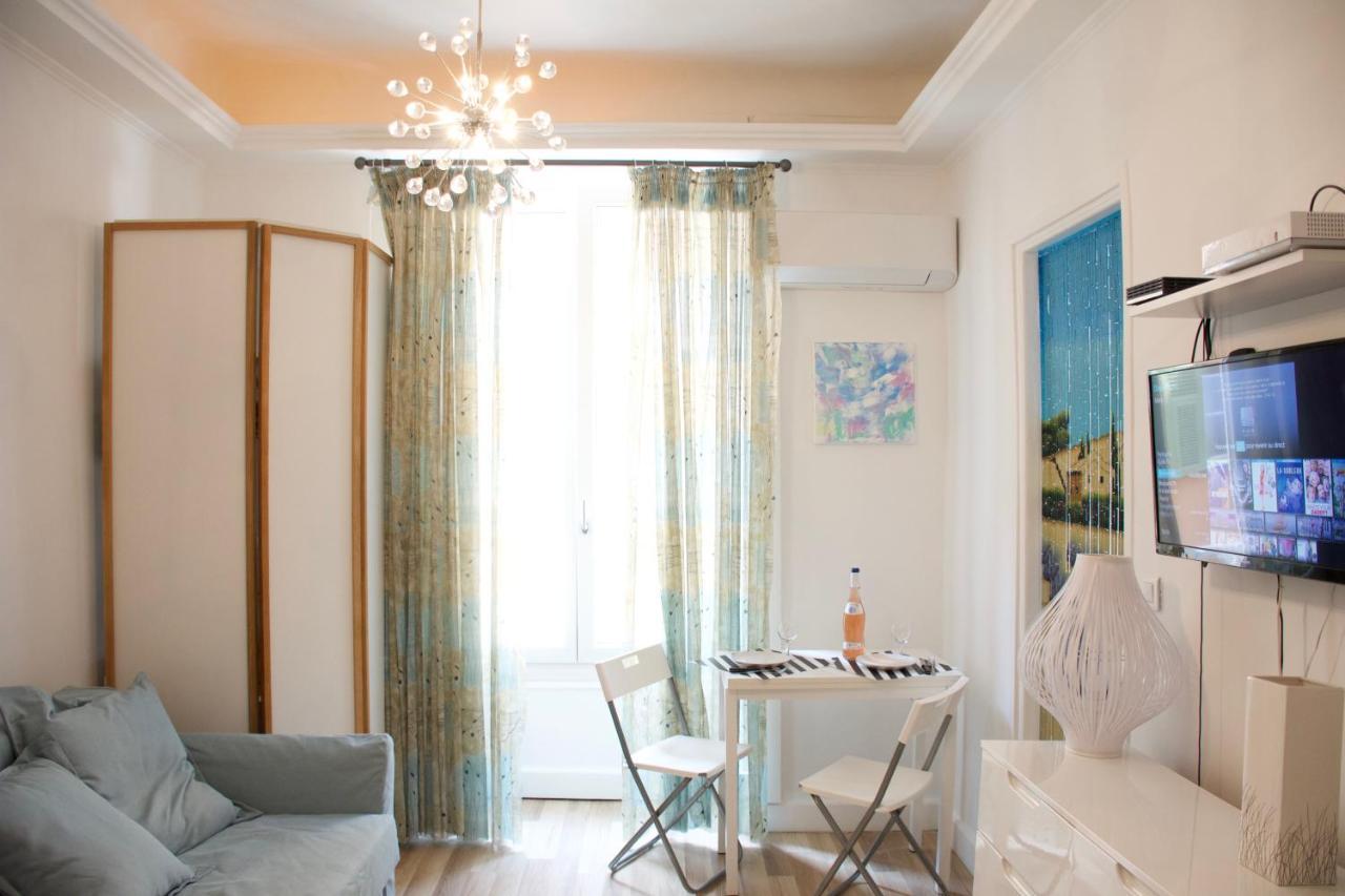 Azurappart Super Massena Apartment *