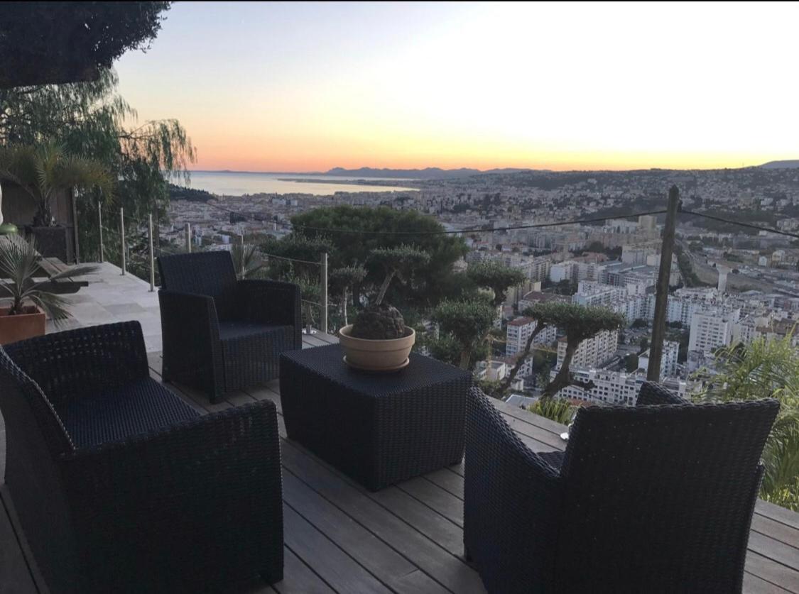 Splendide Piscine Et Superbe Vue *