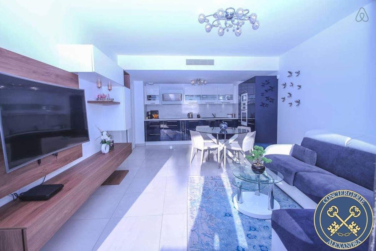 Apartment Blue Bay 3 Pieces *