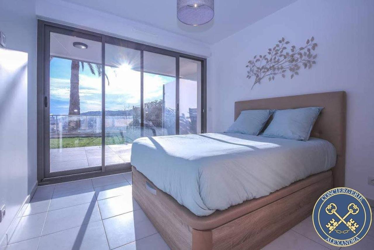 Blue Bay 3 Pieces Apartment